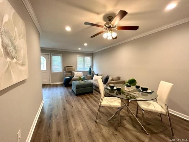 Dining room, Interior, Living room, Recessed Lighting, Wood Texture Flooring