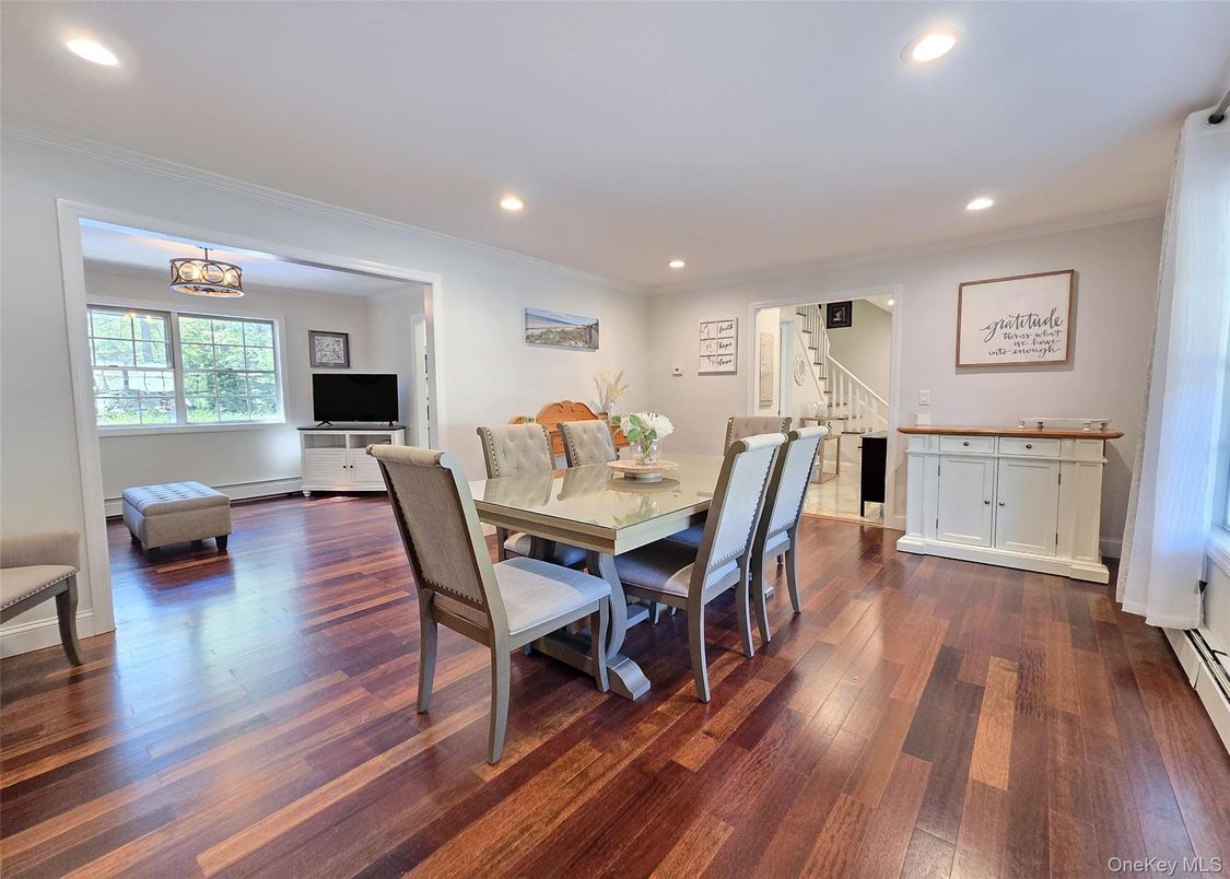 Dining room, Interior, Recessed Lighting, Wood Texture Flooring
