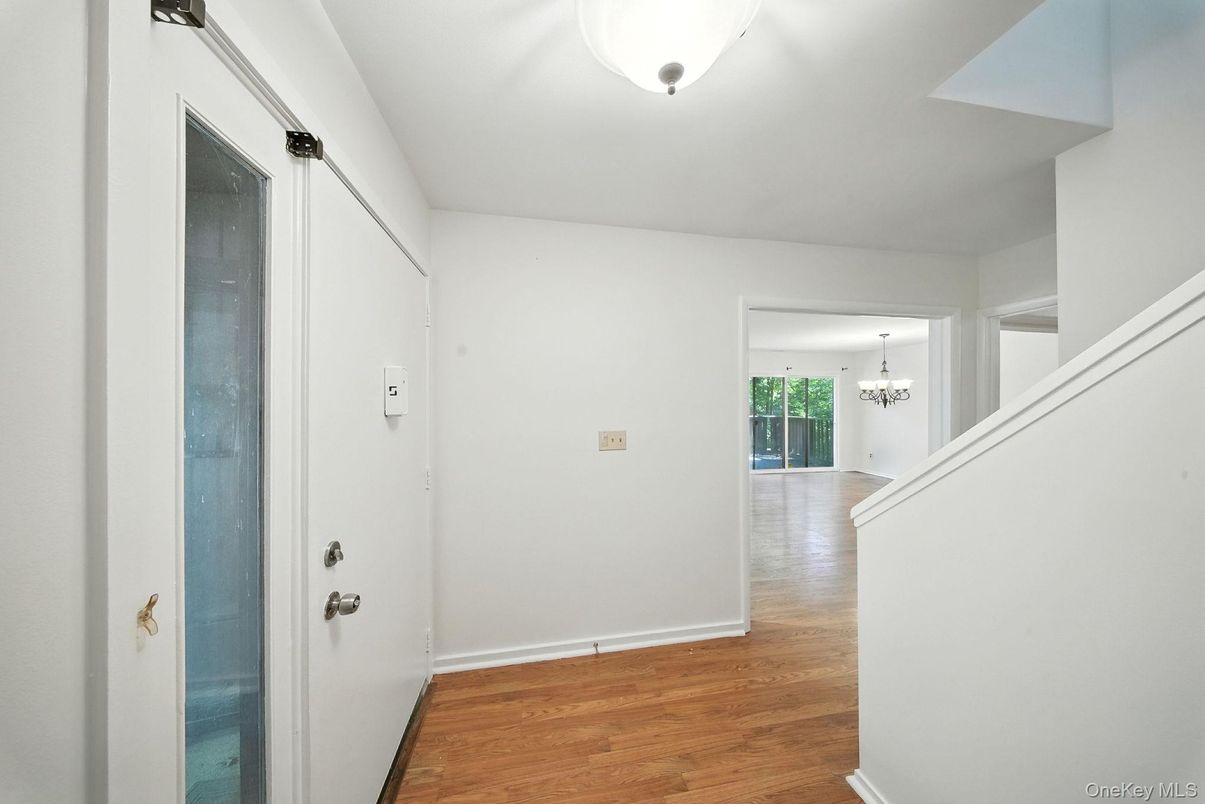 Chandelier, Empty room, Interior, Wood Texture Flooring