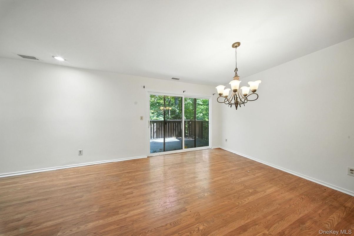 Chandelier, Empty room, Interior, Recessed Lighting, Wood Texture Flooring