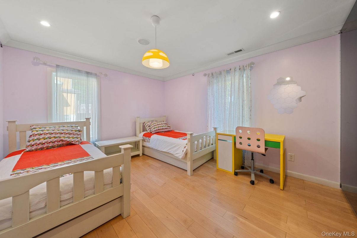 Bedroom, Interior, Pendant Lights, Recessed Lighting, Wood Texture Flooring