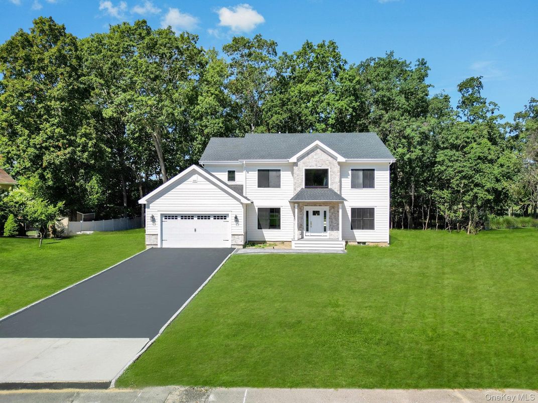 Attached, Backyard, Exterior, Facade, Georgian