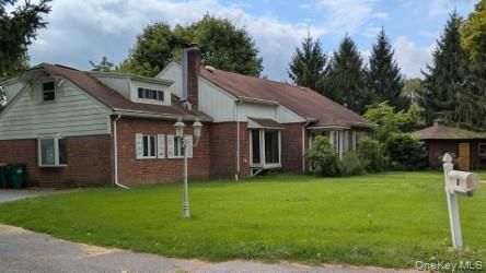 Backyard, Exterior, Facade, Brick Facade, Ranch