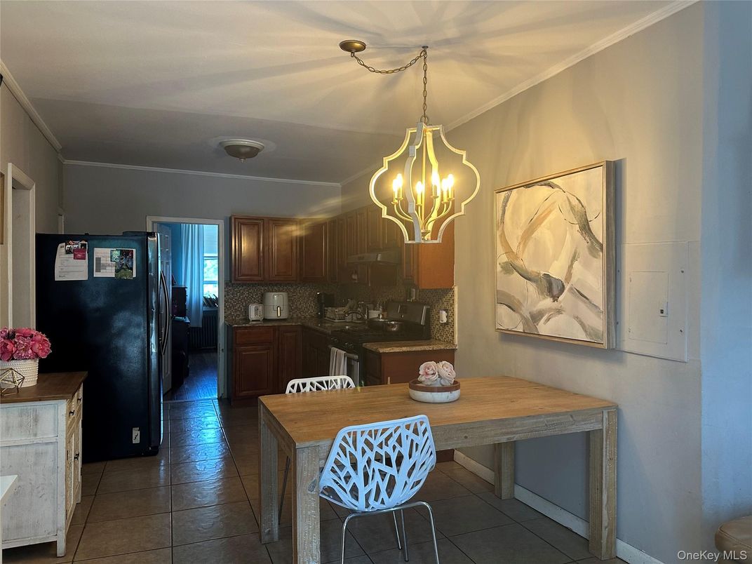 Chandelier, Dining room, Interior, Kitchen, Pendant Lights