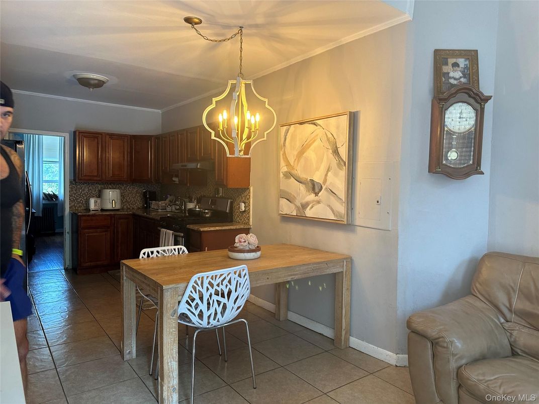 Chandelier, Dining room, Interior, Kitchen, Pendant Lights