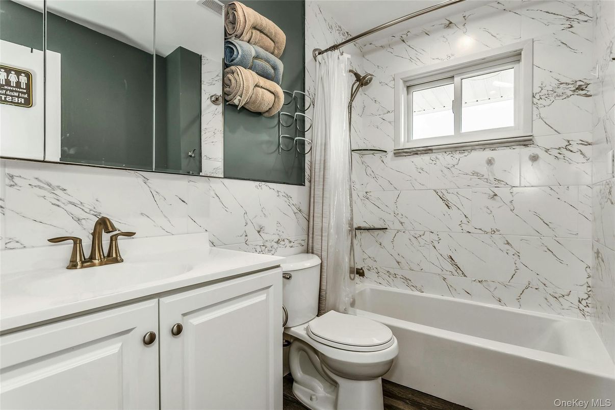 Bathroom, Interior, Marble Walls