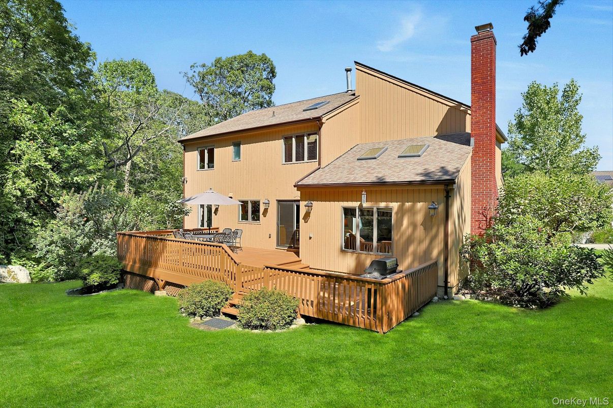 Backyard, Exterior, Hot Tub