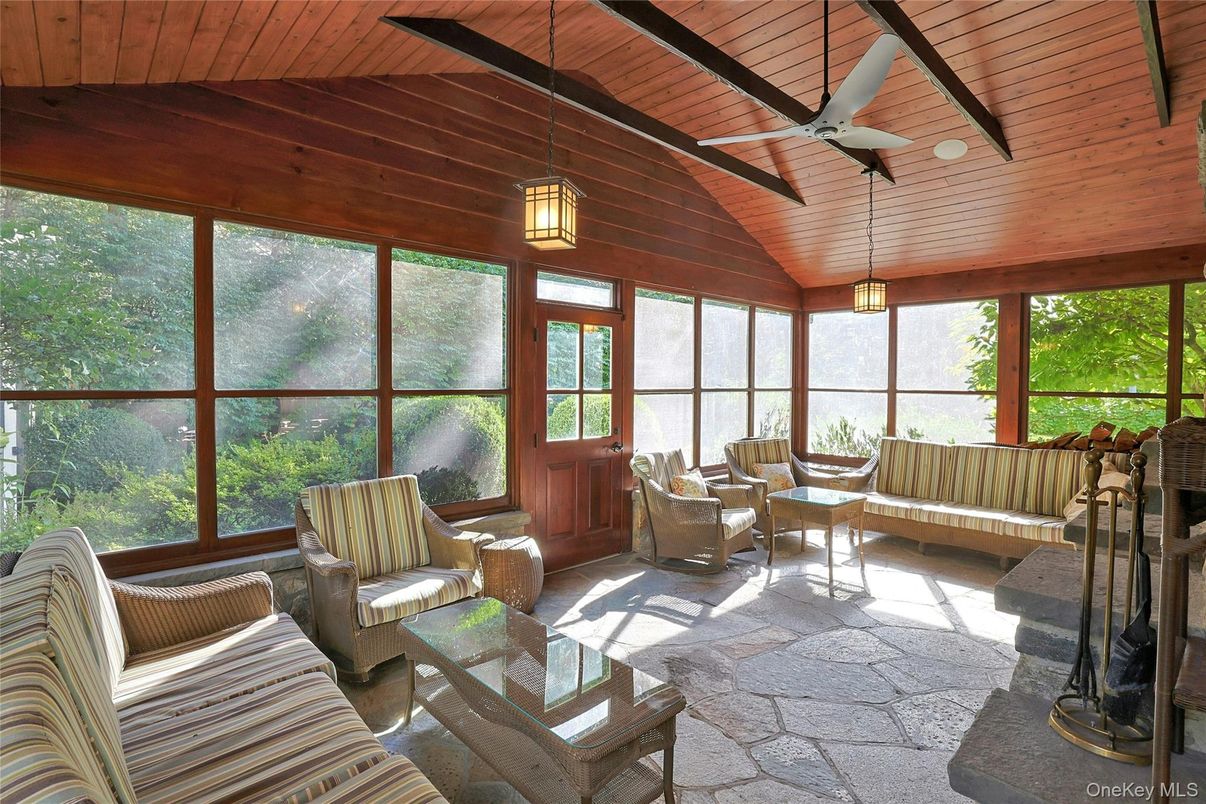 Interior, Living room, Pendant Lights, Sun Room, Wooden Ceilings