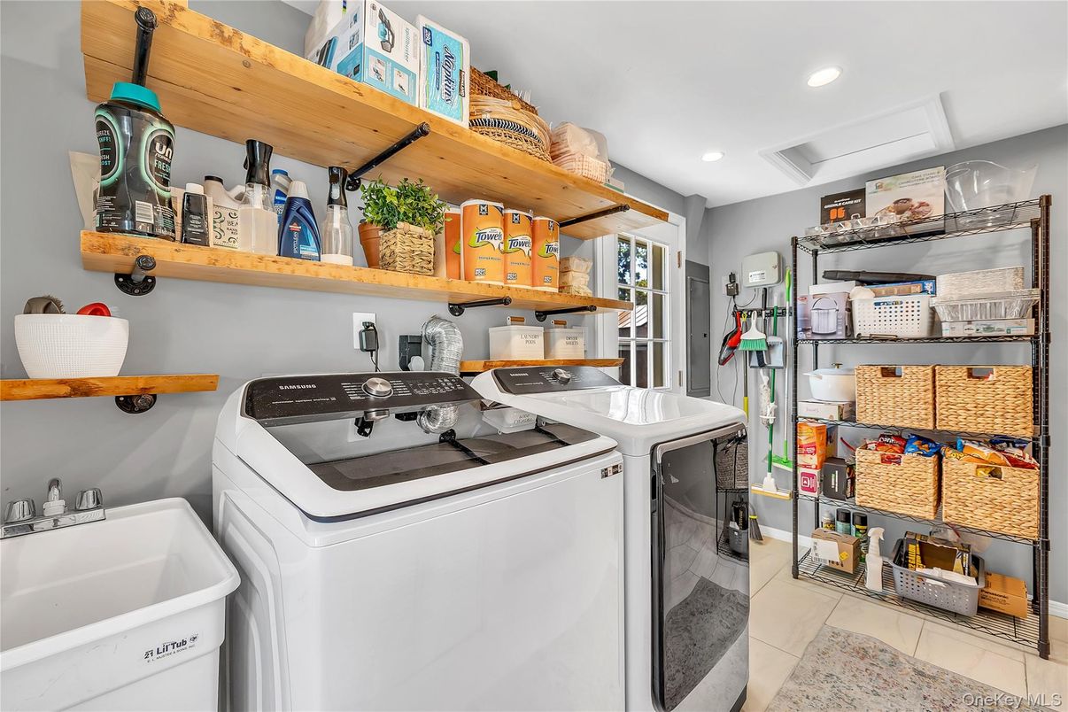 Interior, Recessed Lighting, Washer