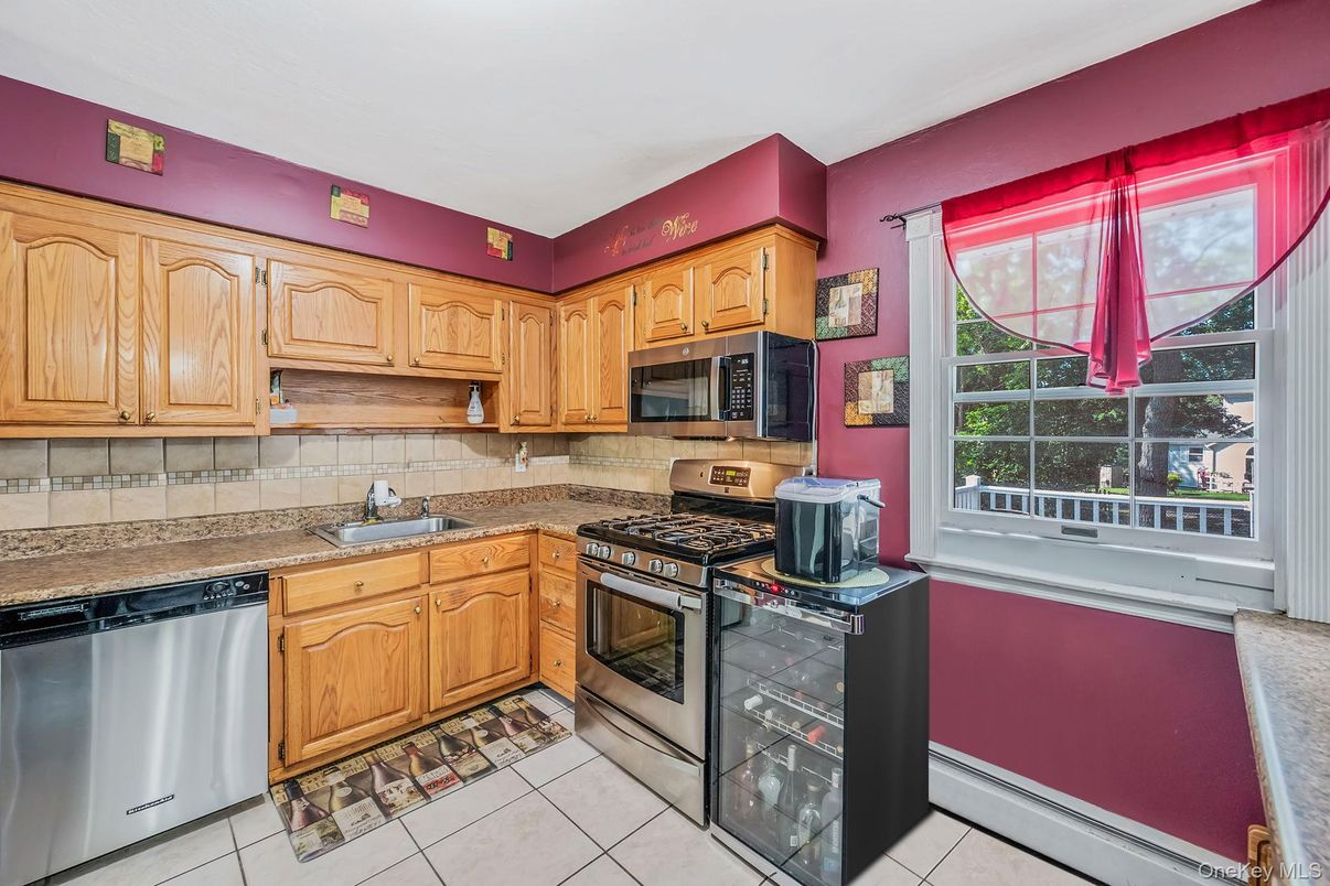Interior, Kitchen, Stainless Steel Appliances
