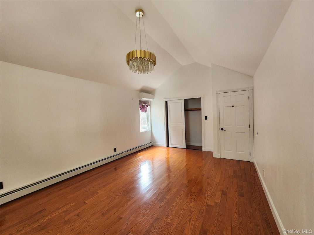 Chandelier, Empty room, Interior, Pendant Lights, Wood Texture Flooring