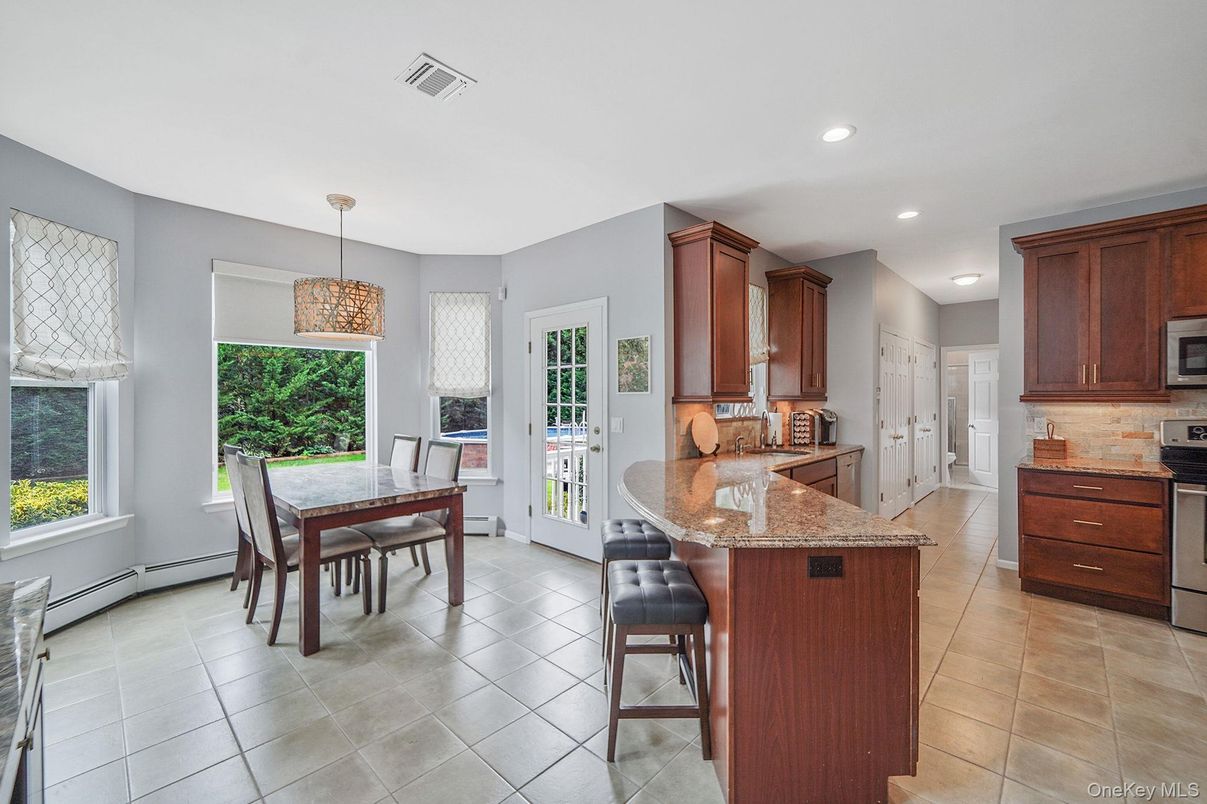 Dining room, Interior, Kitchen, Pendant Lights, Recessed Lighting