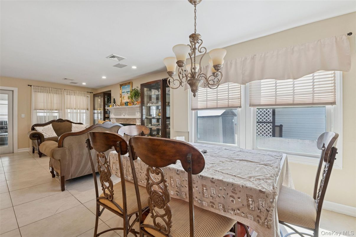 Chandelier, Dining room, Interior, Recessed Lighting