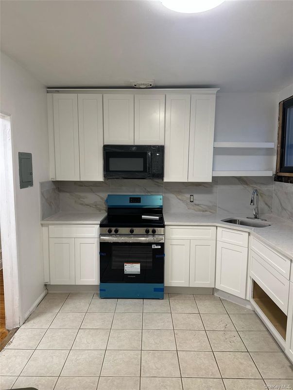 Interior, Kitchen, Marble Walls, Stainless Steel Appliances