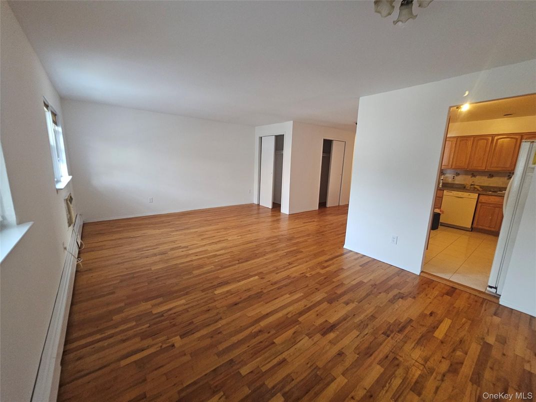 Empty room, Interior, Kitchen, Wood Texture Flooring