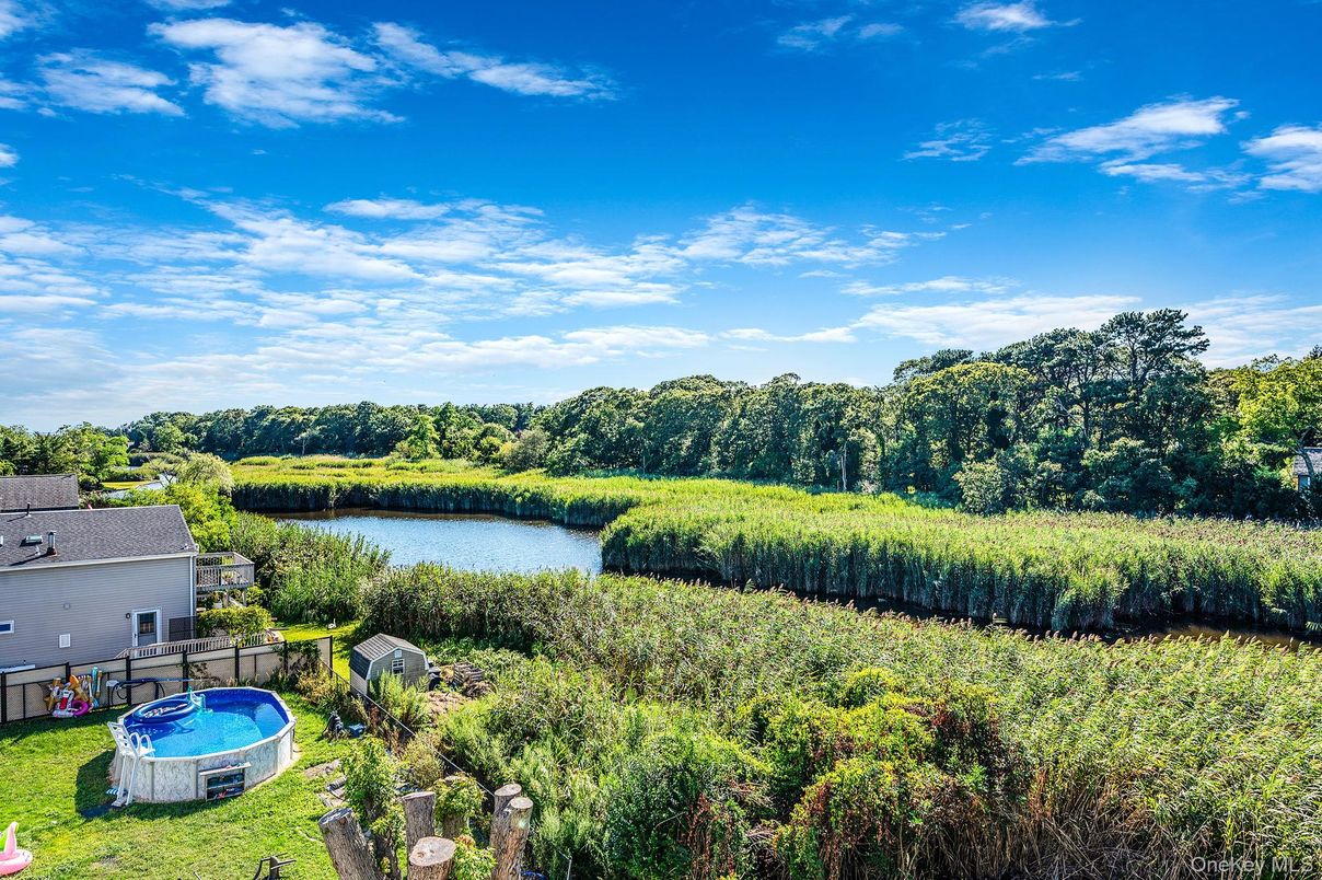 Exterior, Pool, Water