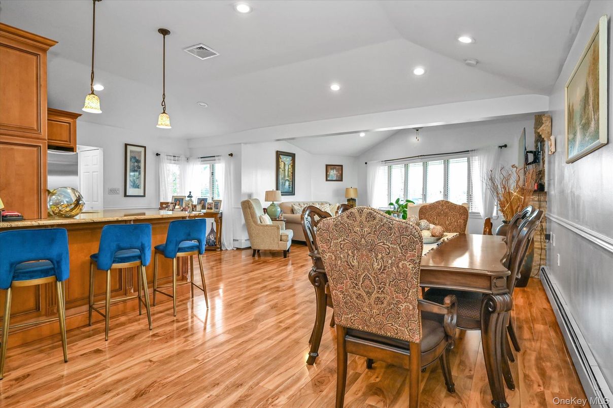 Dining room, Interior, Kitchen, Living room, Pendant Lights, Recessed Lighting, Wood Texture Flooring