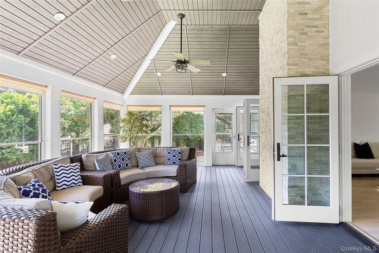 Interior, Living room, Recessed Lighting, Stone Walls, Sun Room
