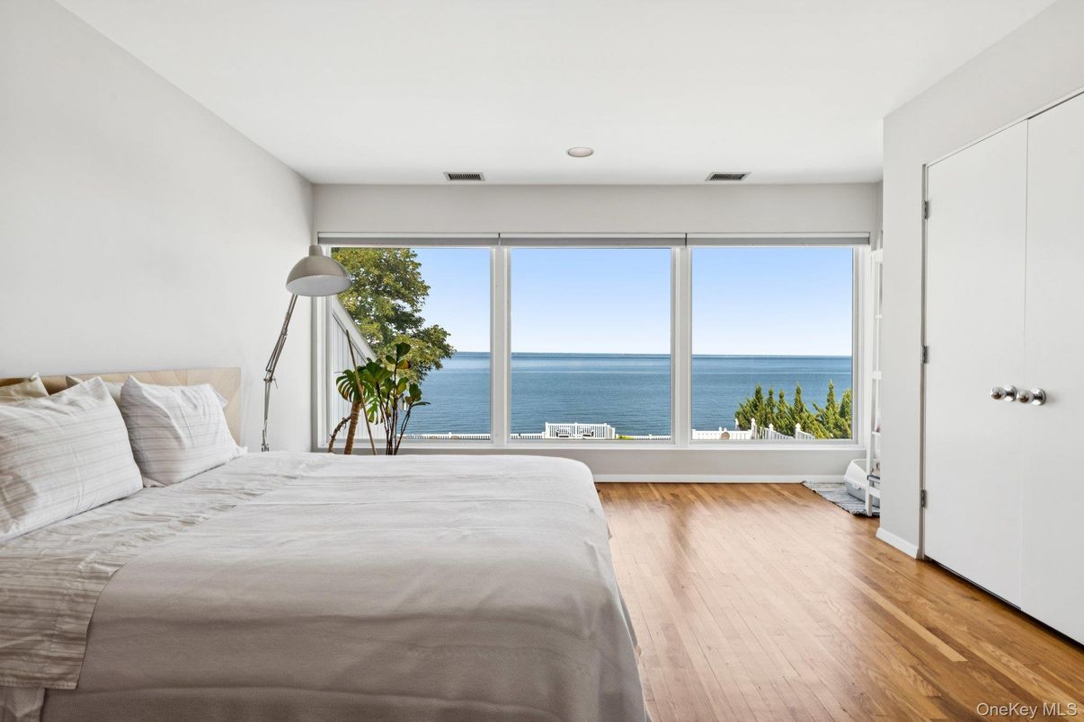 Bedroom, Interior, Water, Wood Texture Flooring