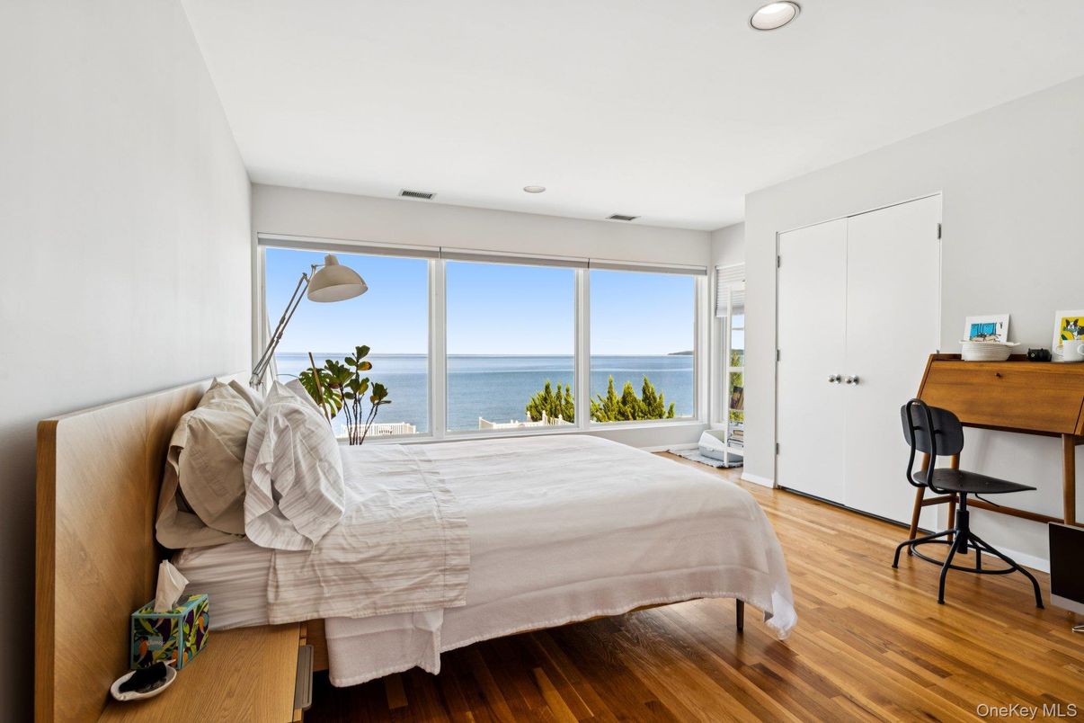Bedroom, Interior, Recessed Lighting, Water, Wood Texture Flooring