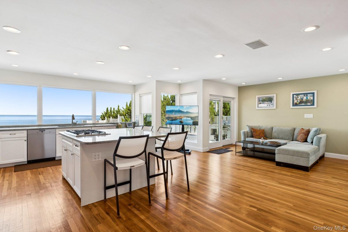 Interior, Kitchen, Living room, Recessed Lighting, Water, Wood Texture Flooring
