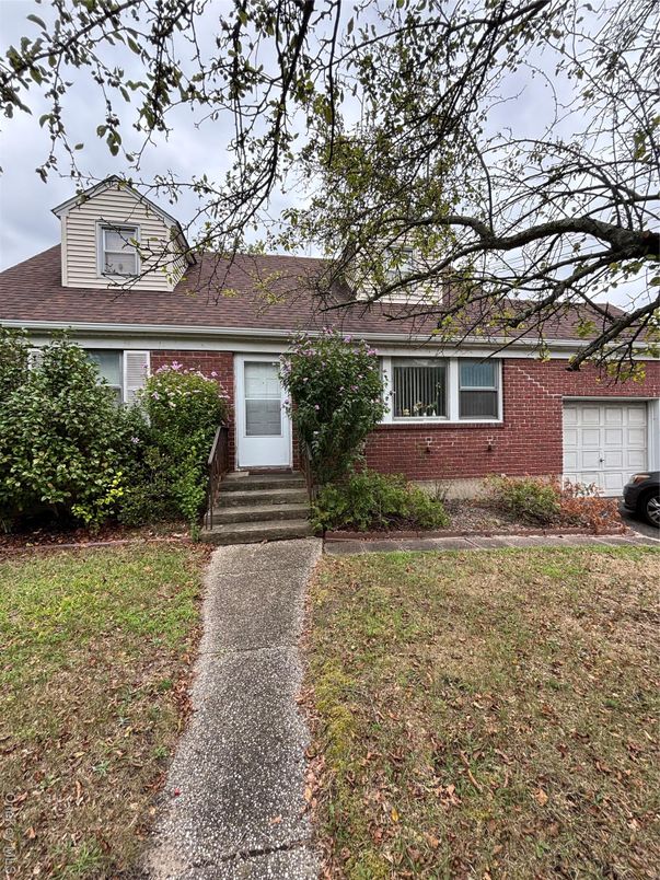 Attached, Exterior, Facade, Brick Facade, Cape Cod