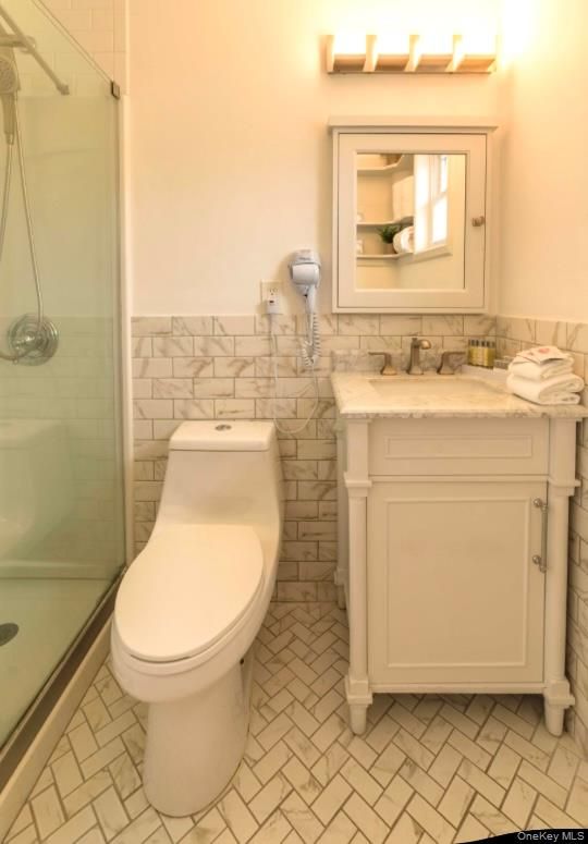 Bathroom, Glass Shower, Interior