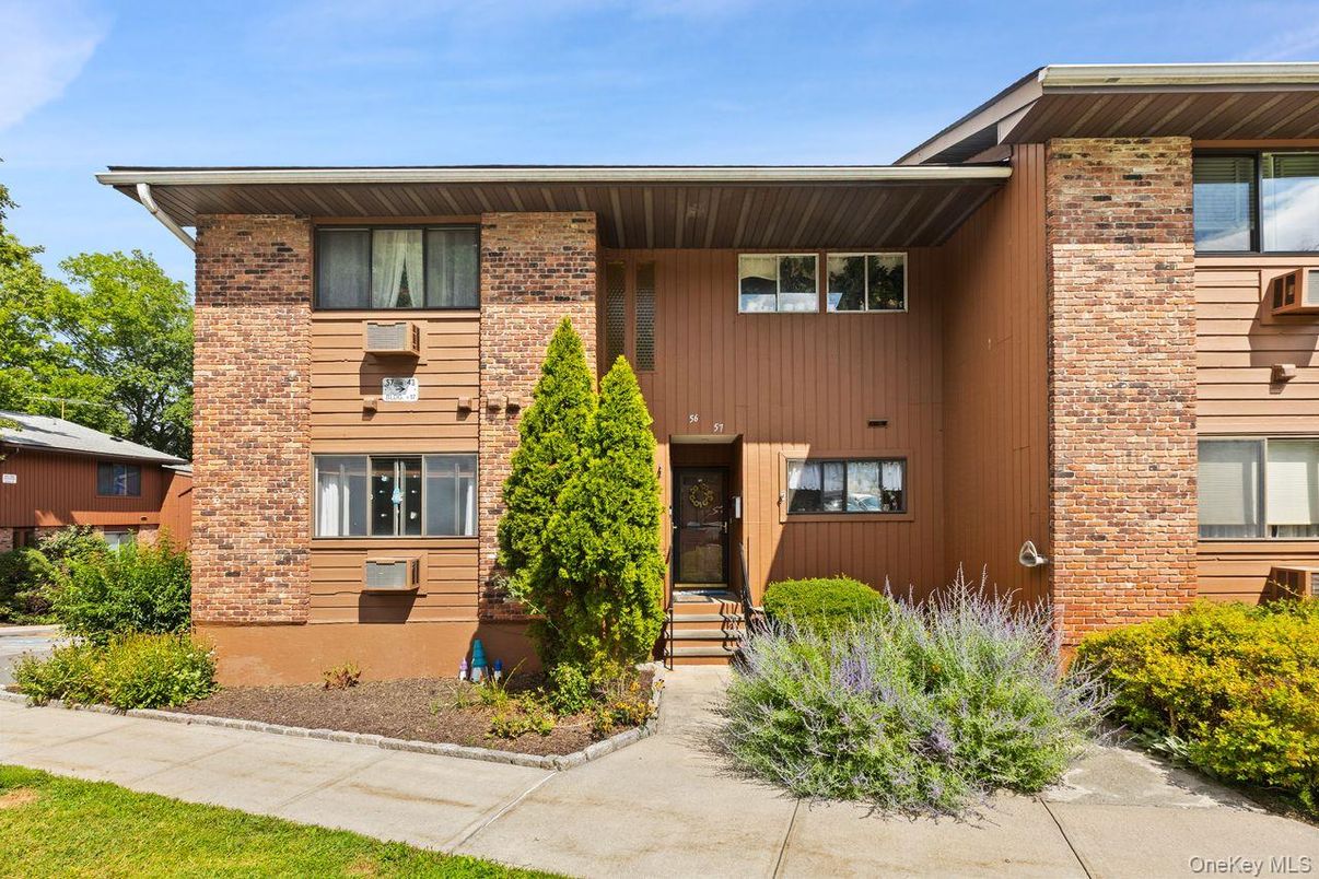 Exterior, Facade, Brick Facade, Modern