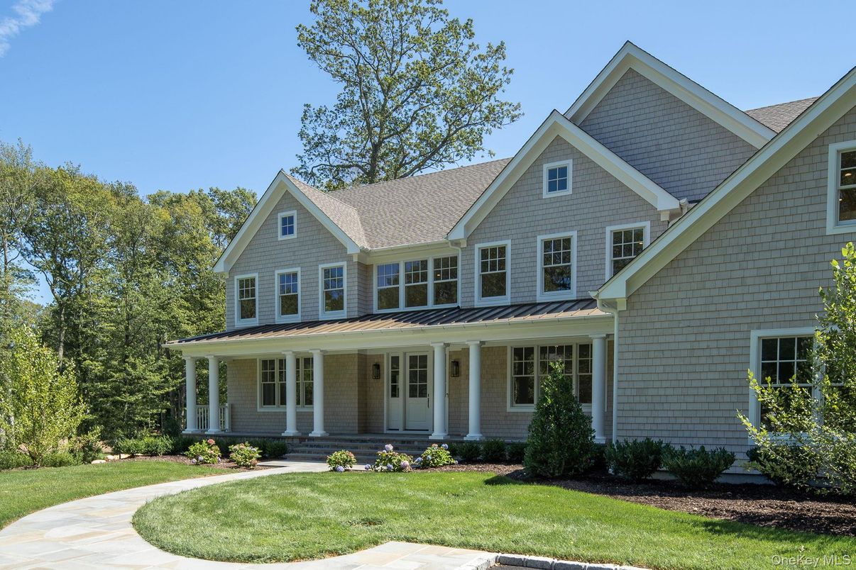 Exterior, Facade, Farmhouse