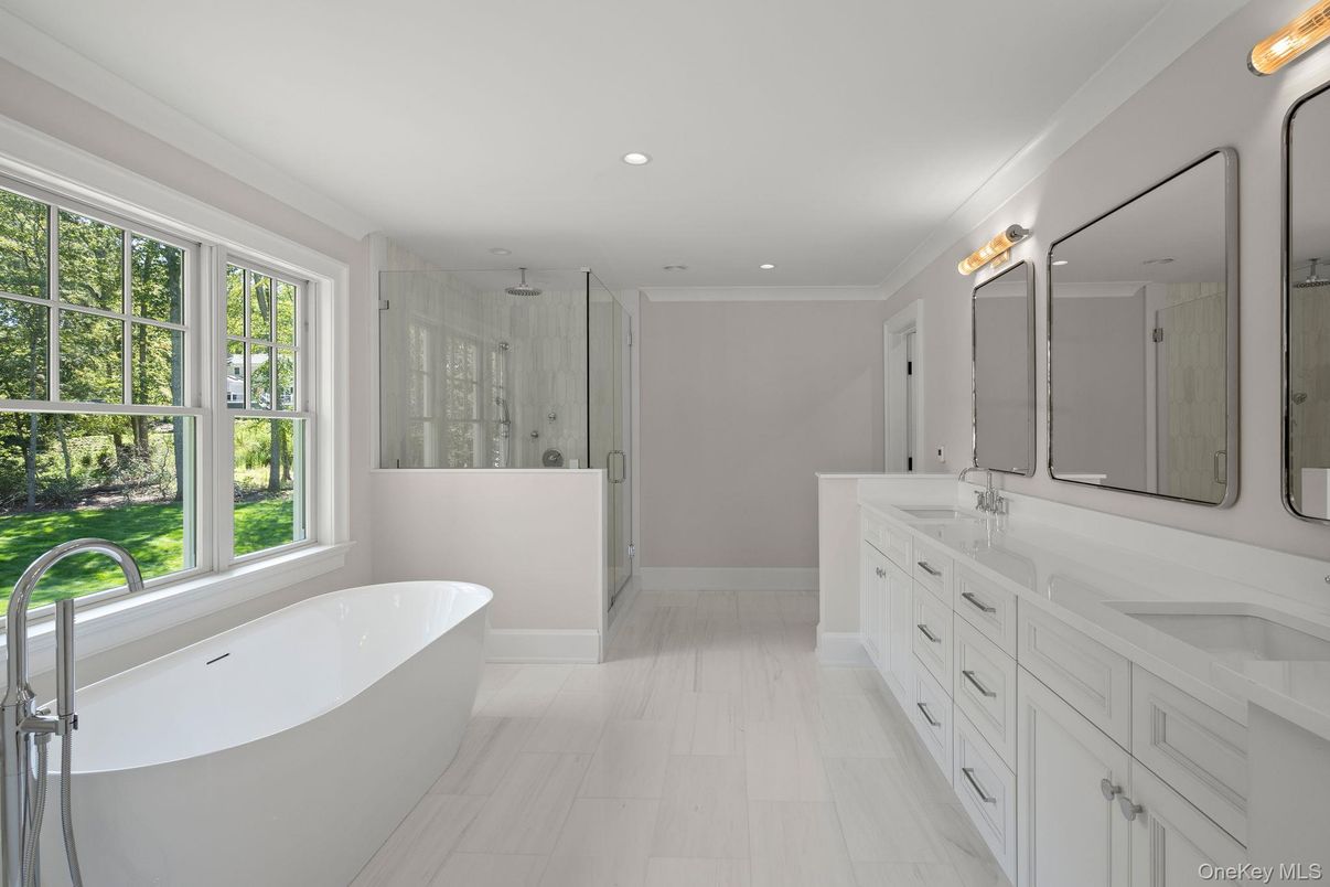 Bathroom, Dual Sink Vanities, Free Standing Baths, Glass Shower, Interior, Recessed Lighting
