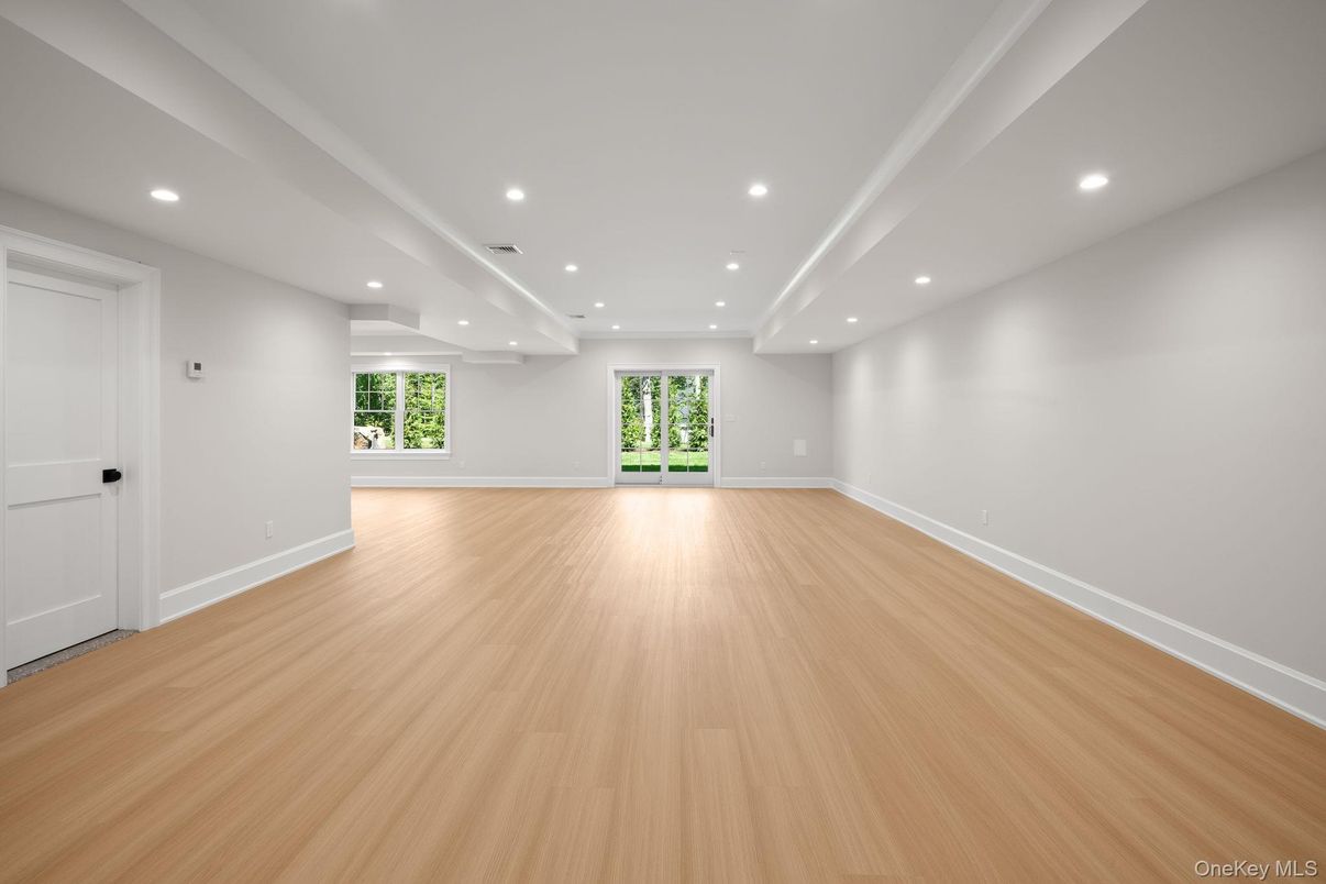 Empty room, Interior, Recessed Lighting, Wood Texture Flooring