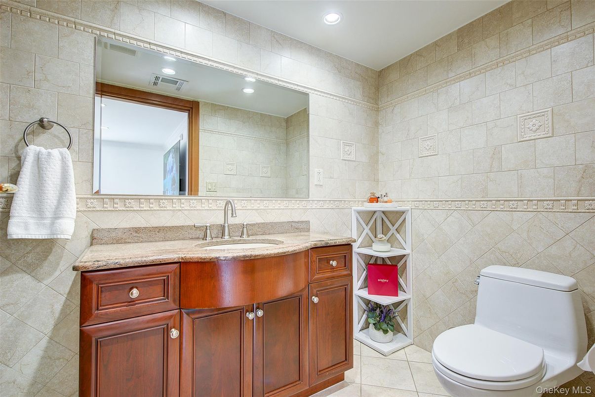 Bathroom, Interior, Recessed Lighting, Stone Walls