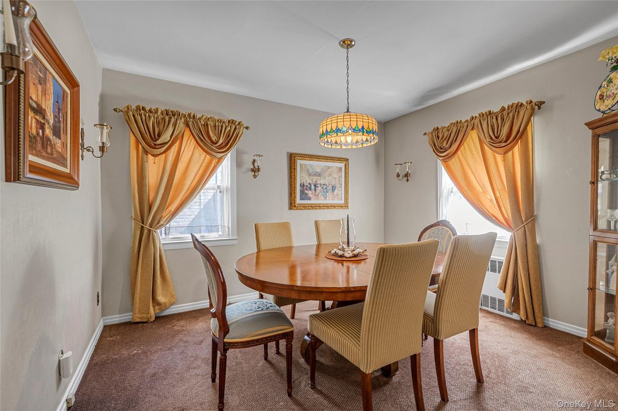 Dining room, Interior, Pendant Lights