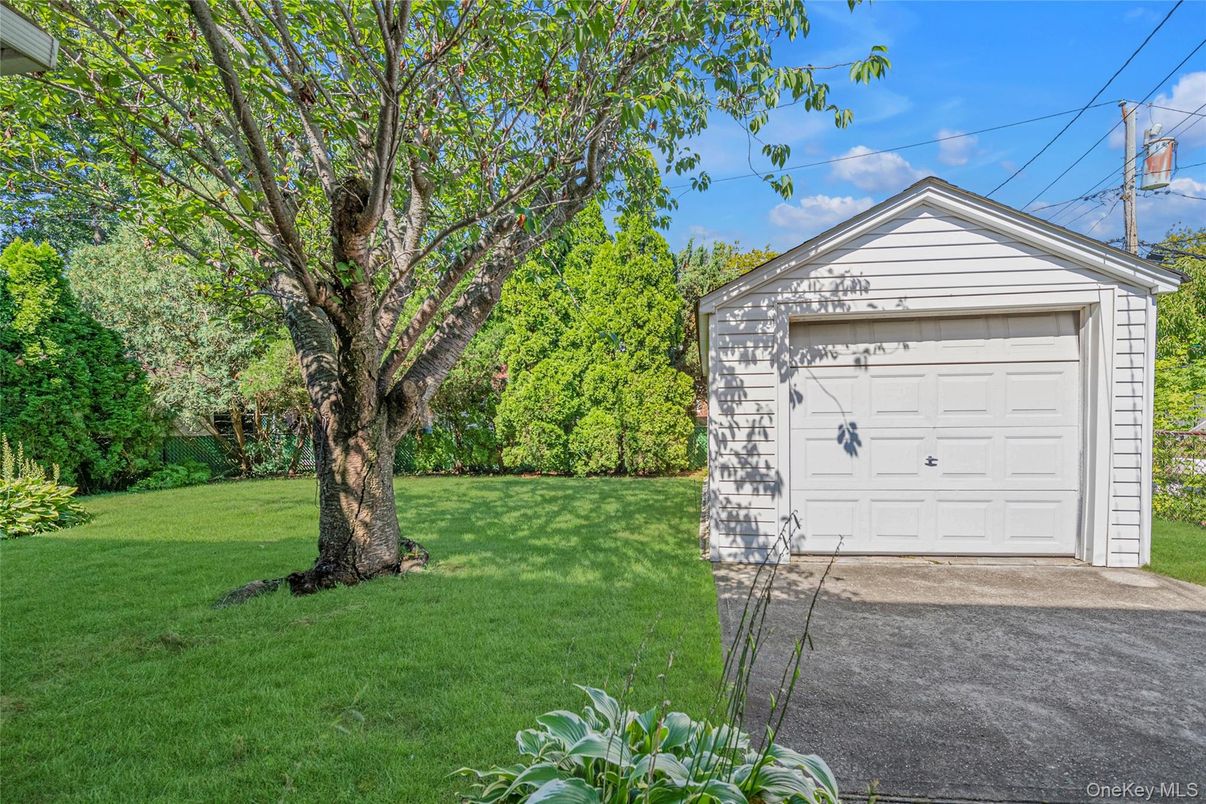 Backyard, Detached Garage, Exterior