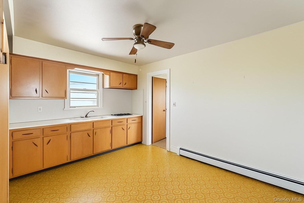 Empty room, Interior, Kitchen