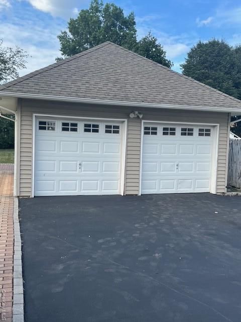Detached Garage, Exterior