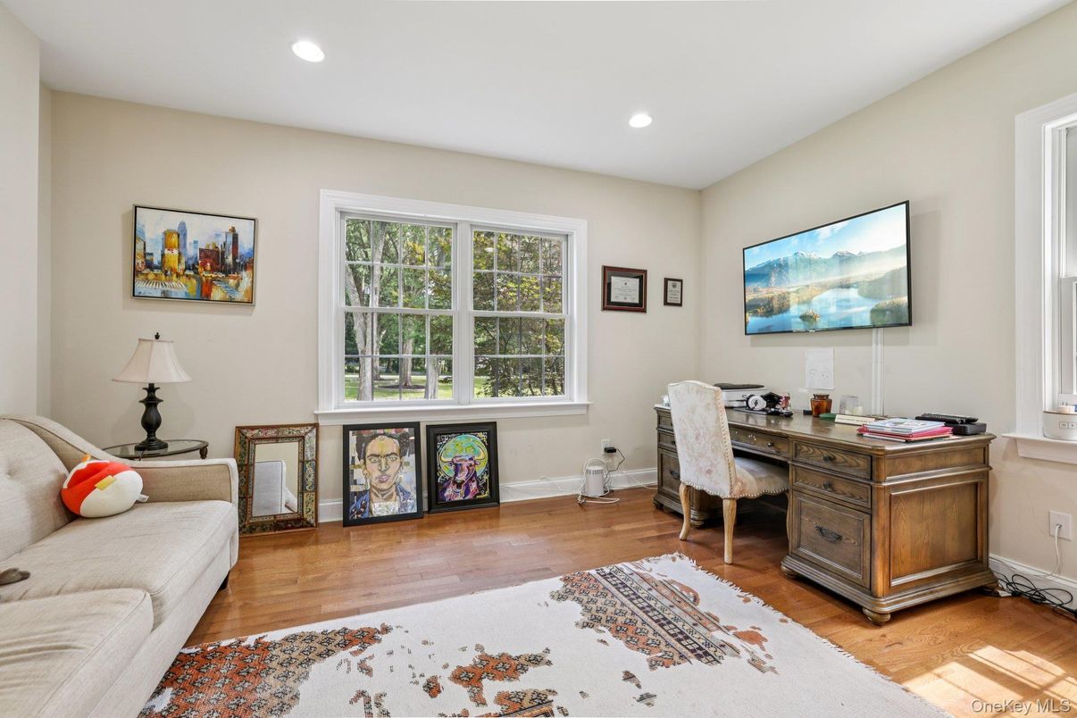Home Office, Interior, Recessed Lighting, Wood Texture Flooring