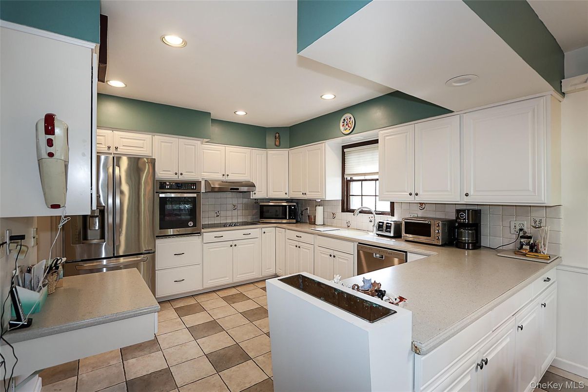 Interior, Kitchen, Recessed Lighting, Stainless Steel Appliances