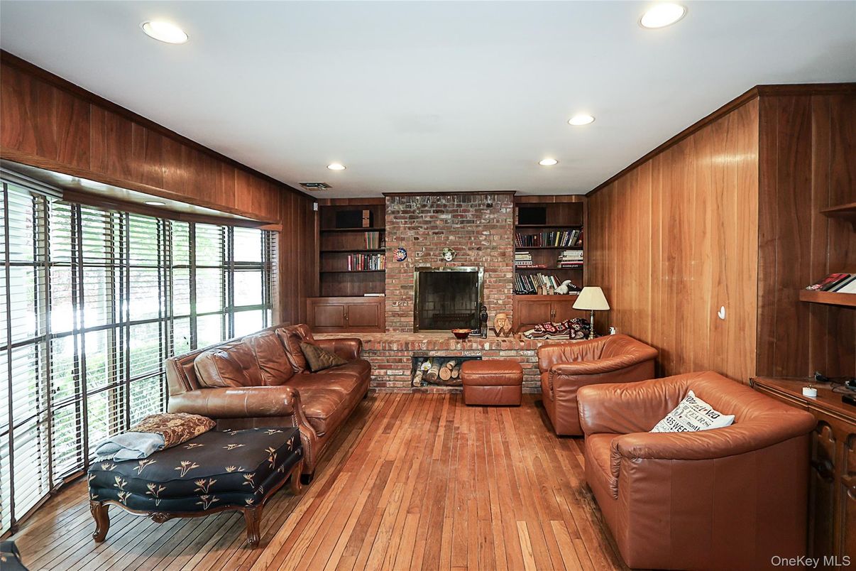 Interior, Living room, Recessed Lighting, Stone Walls, Wood Texture Flooring, Wooden Walls