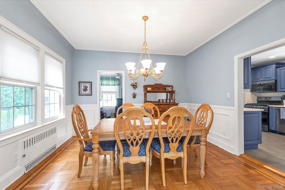 Chandelier, Dining room, Interior, Kitchen, Wood Texture Flooring