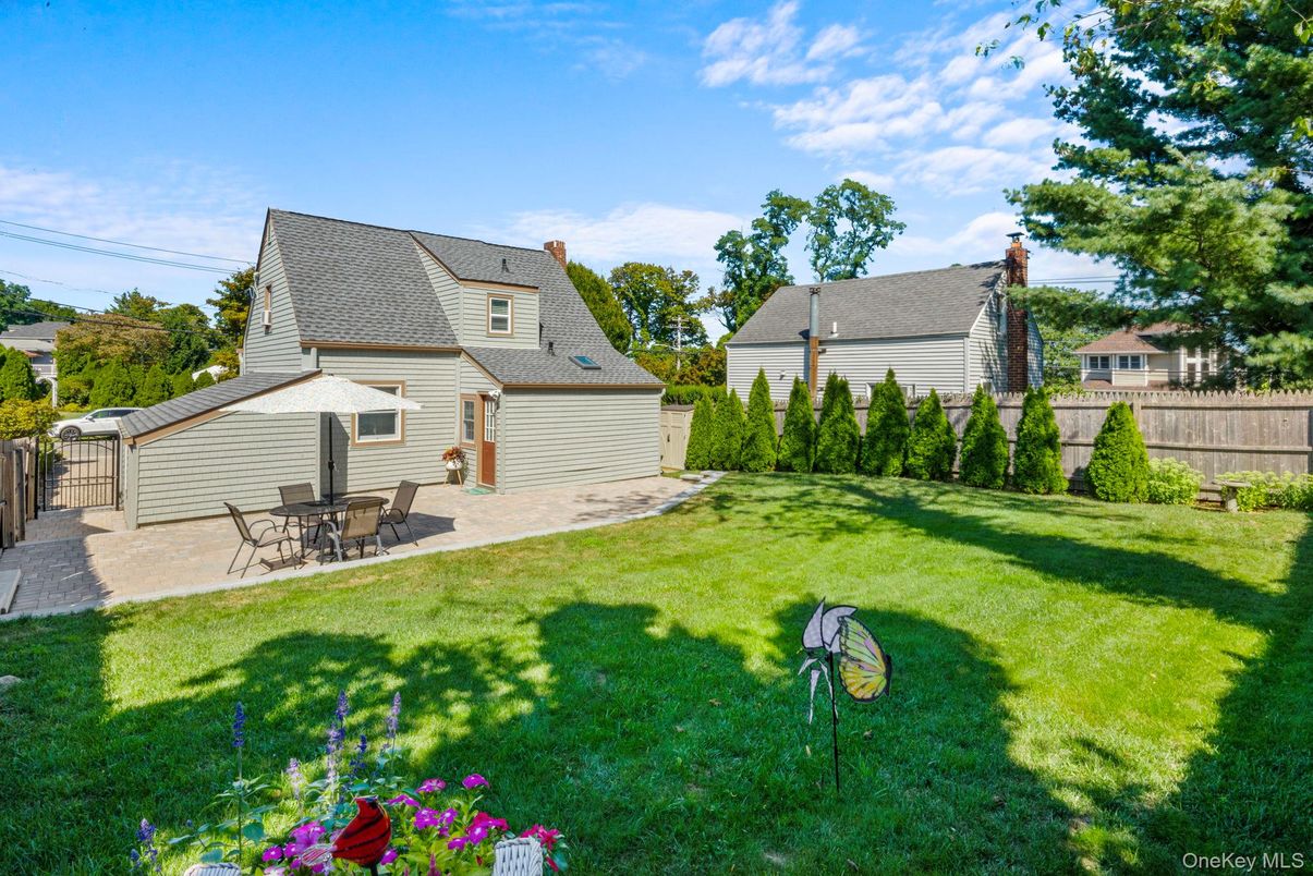 Backyard, Detached Garage, Exterior