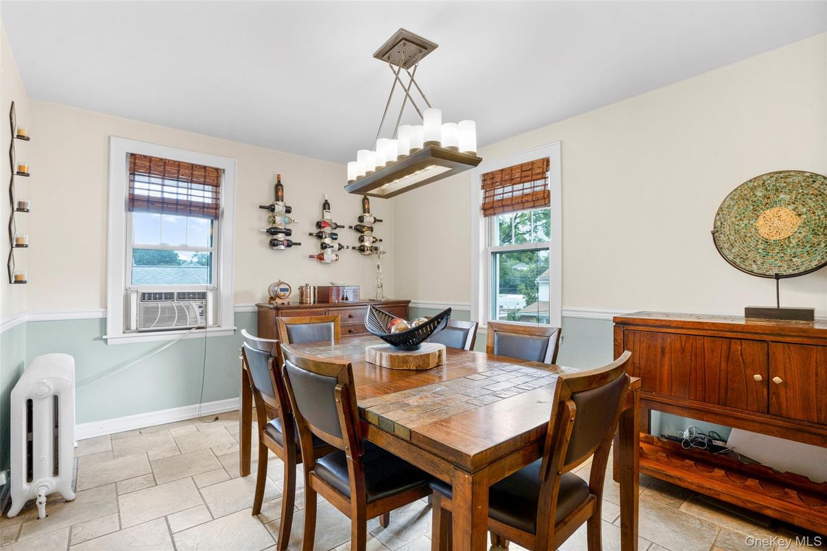Chandelier, Dining room, Interior