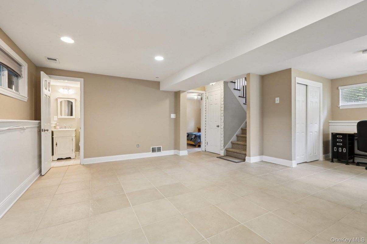 Interior, Recessed Lighting