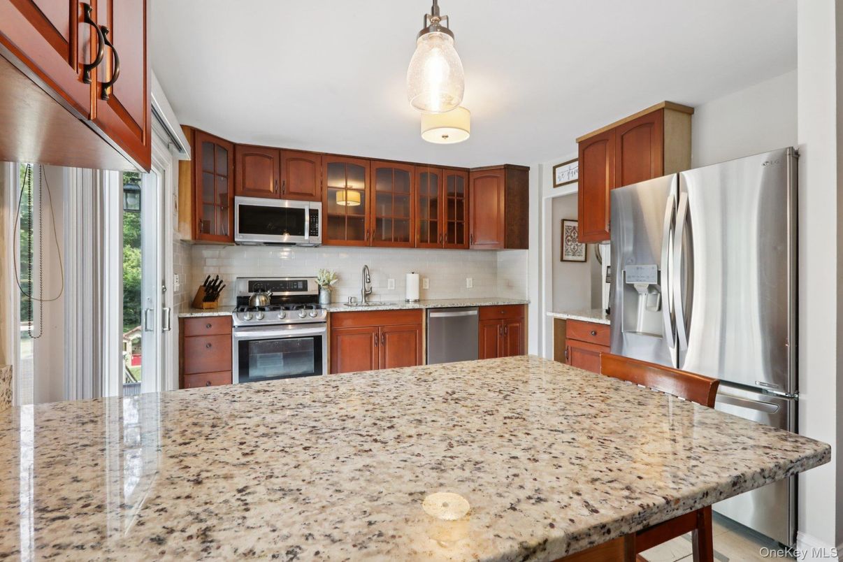 Interior, Kitchen, Stainless Steel Appliances