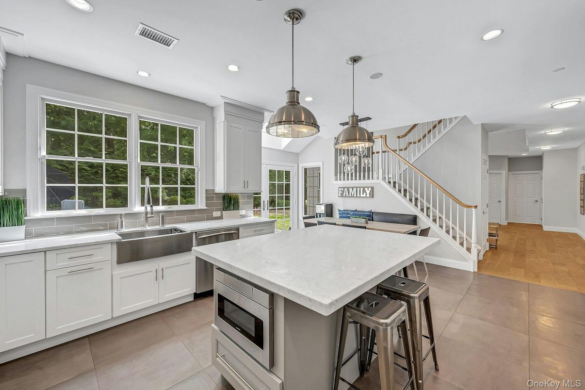 Interior, Kitchen, Pendant Lights, Recessed Lighting, Stainless Steel Appliances