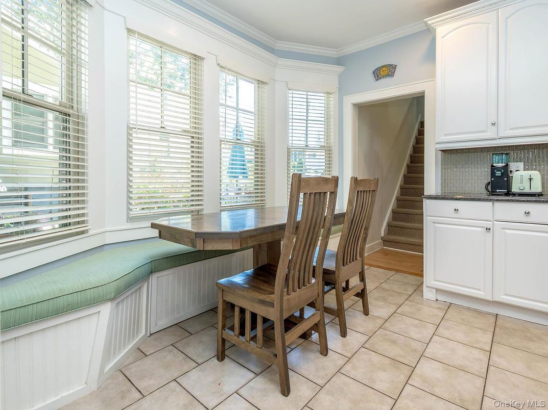 Dining room, Interior