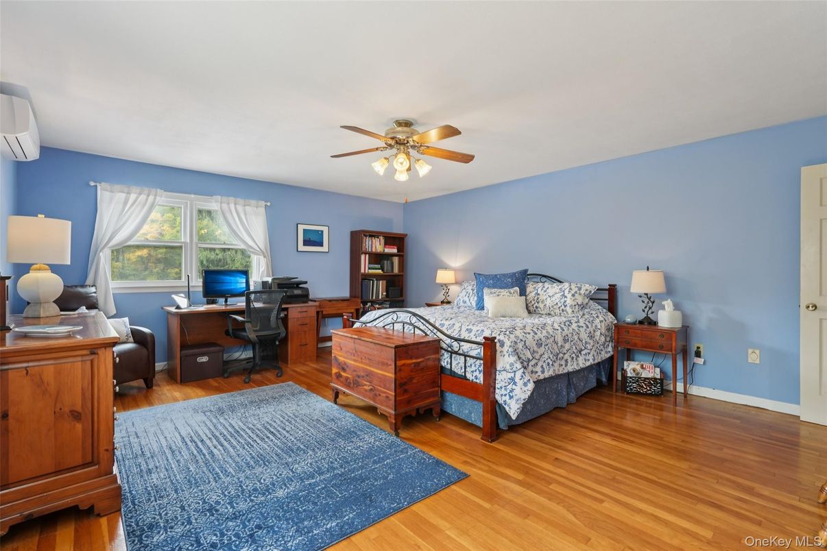 Bedroom, Home Office, Interior, Wood Texture Flooring