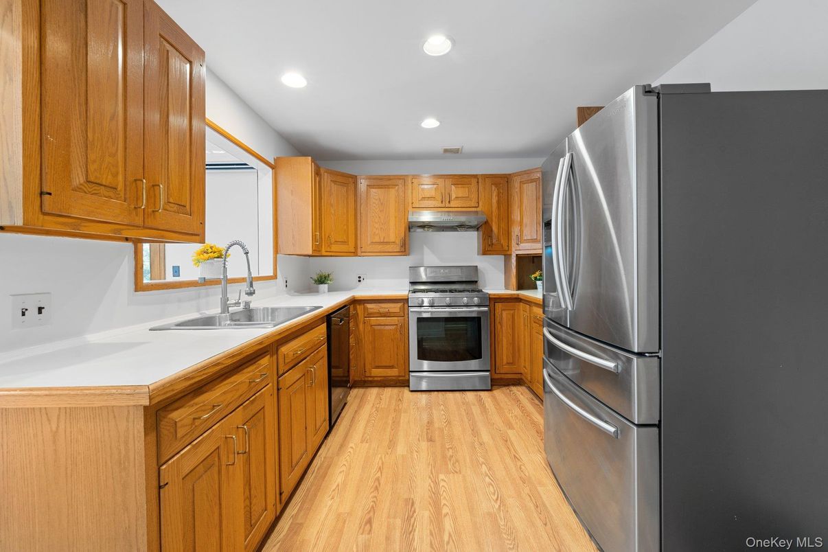 Interior, Kitchen, Recessed Lighting, Stainless Steel Appliances, Wood Texture Flooring