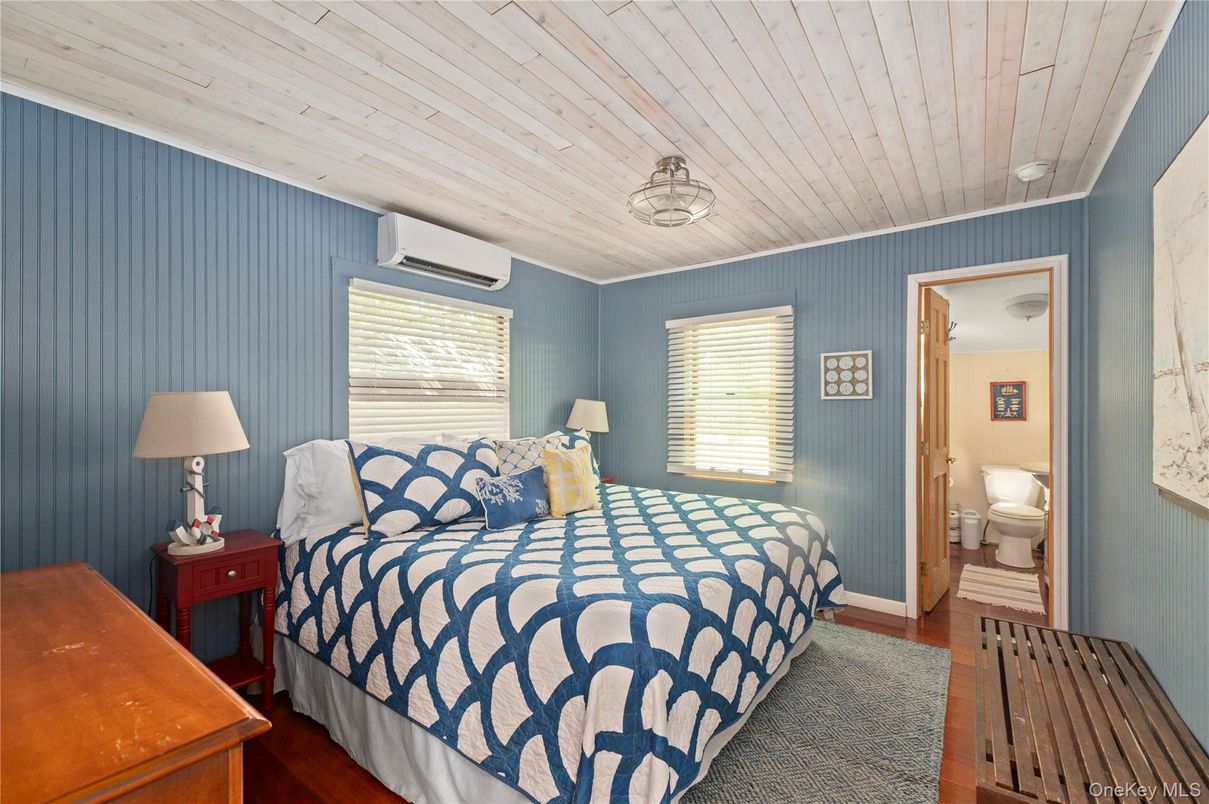 Bathroom, Bedroom, Interior, Wooden Ceilings, Wood Texture Flooring