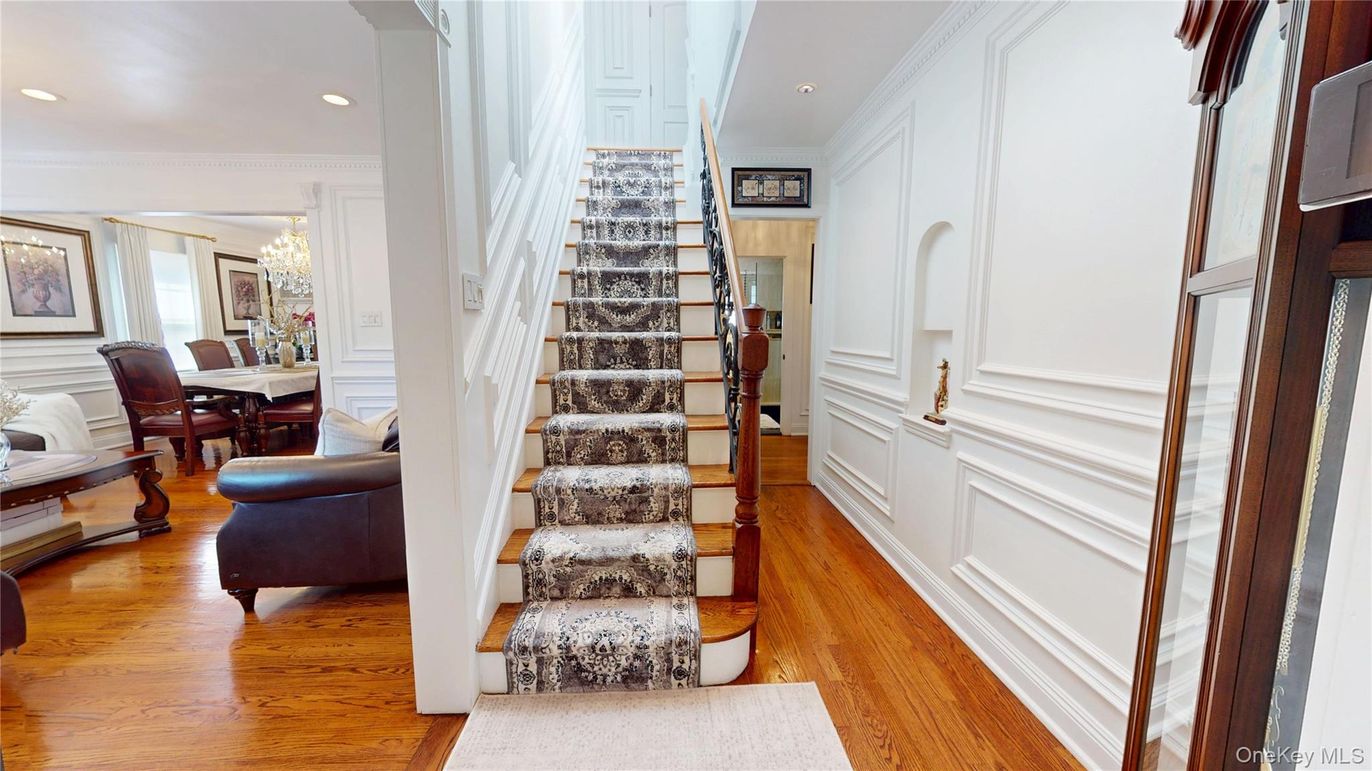 Chandelier, Interior, Recessed Lighting, Wood Texture Flooring